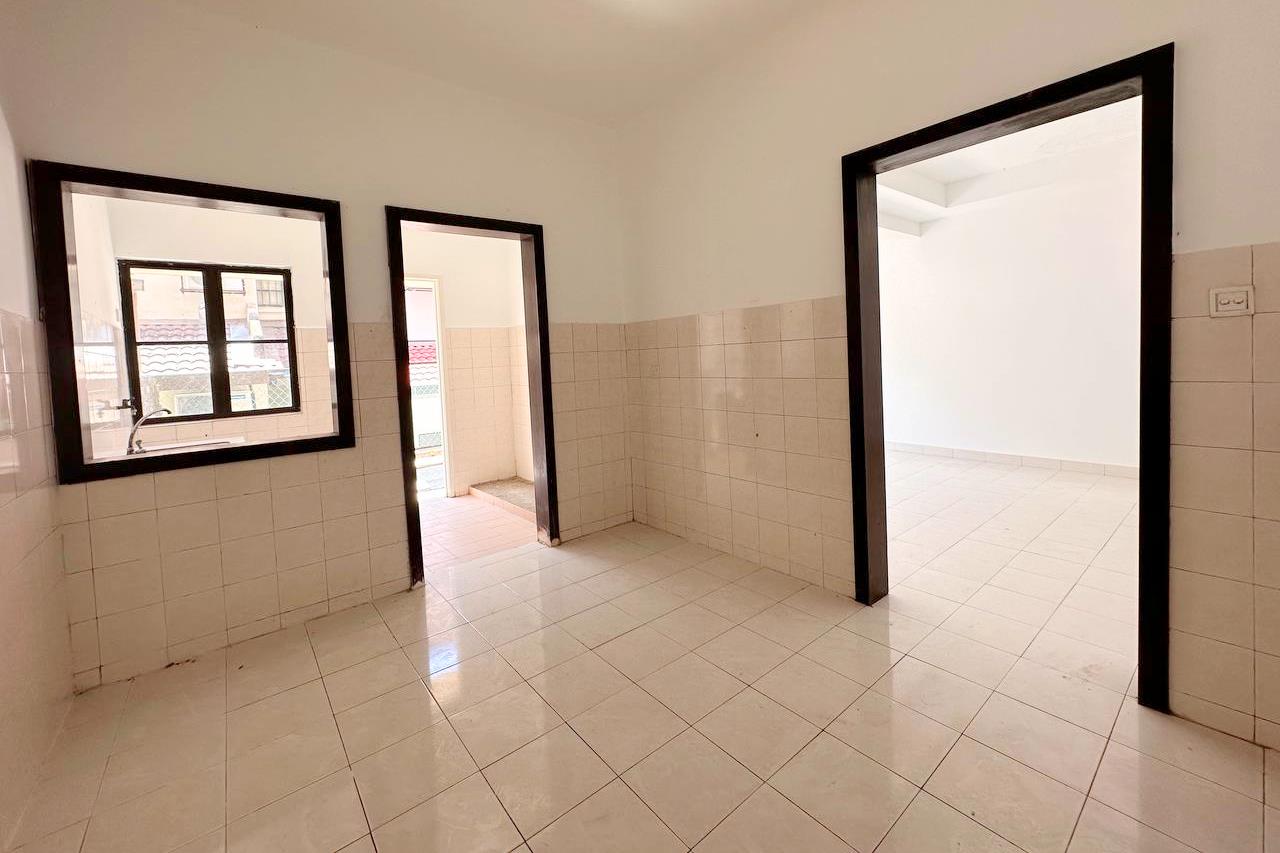GROUND FLOOR Townhouse 3 Storey Prima Court Ukay - photo 7