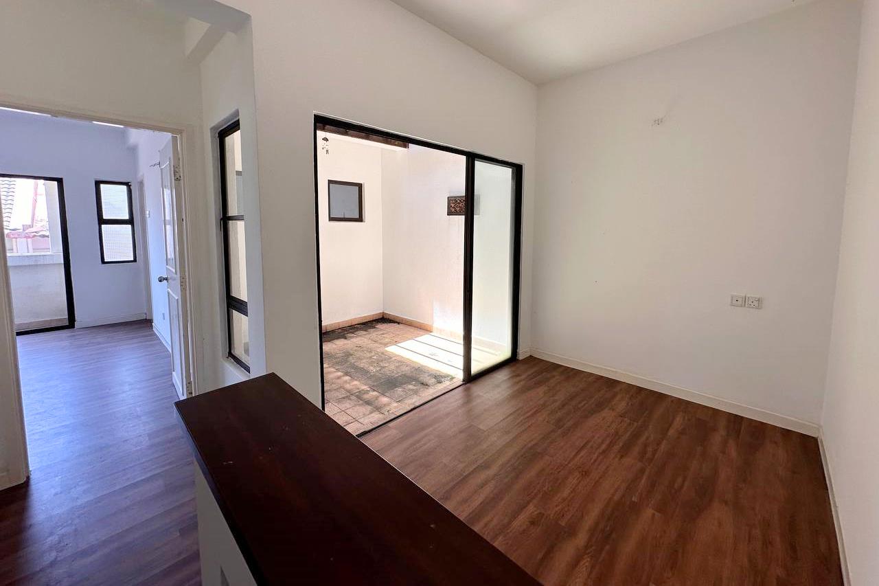 GROUND FLOOR Townhouse 3 Storey Prima Court Ukay - photo 11