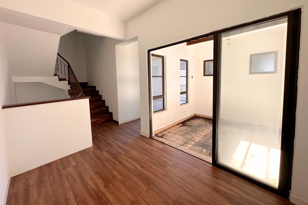 GROUND FLOOR Townhouse 3 Storey Prima Court Ukay - photo 12