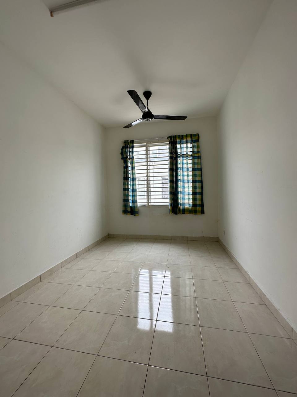 2 Storey Terrace House Taman Suria Warisan - photo 12
