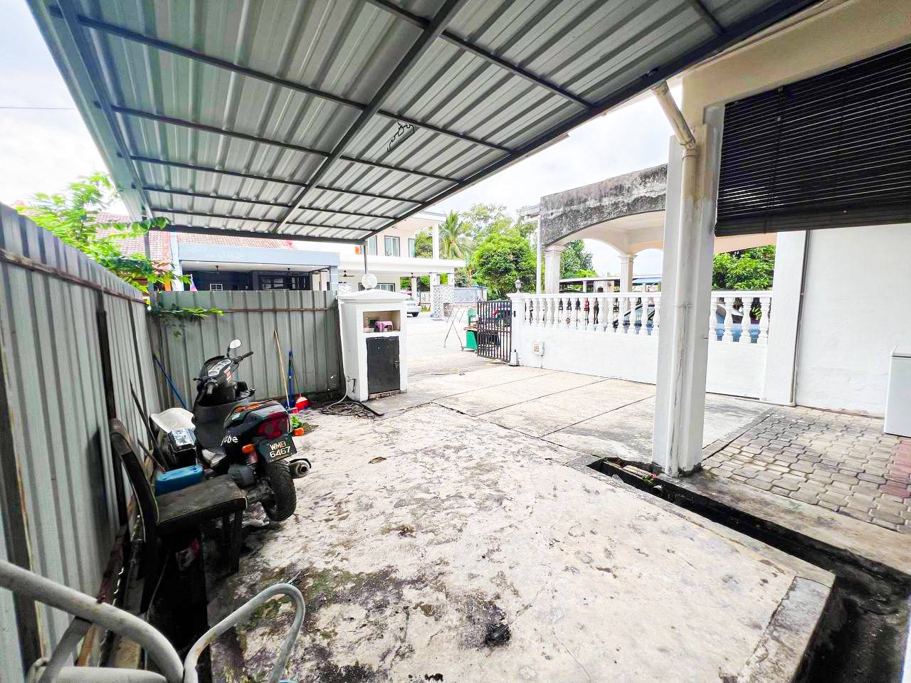 Single Storey Jln Suadamai Bandar Tun Hussein Onn - photo 4