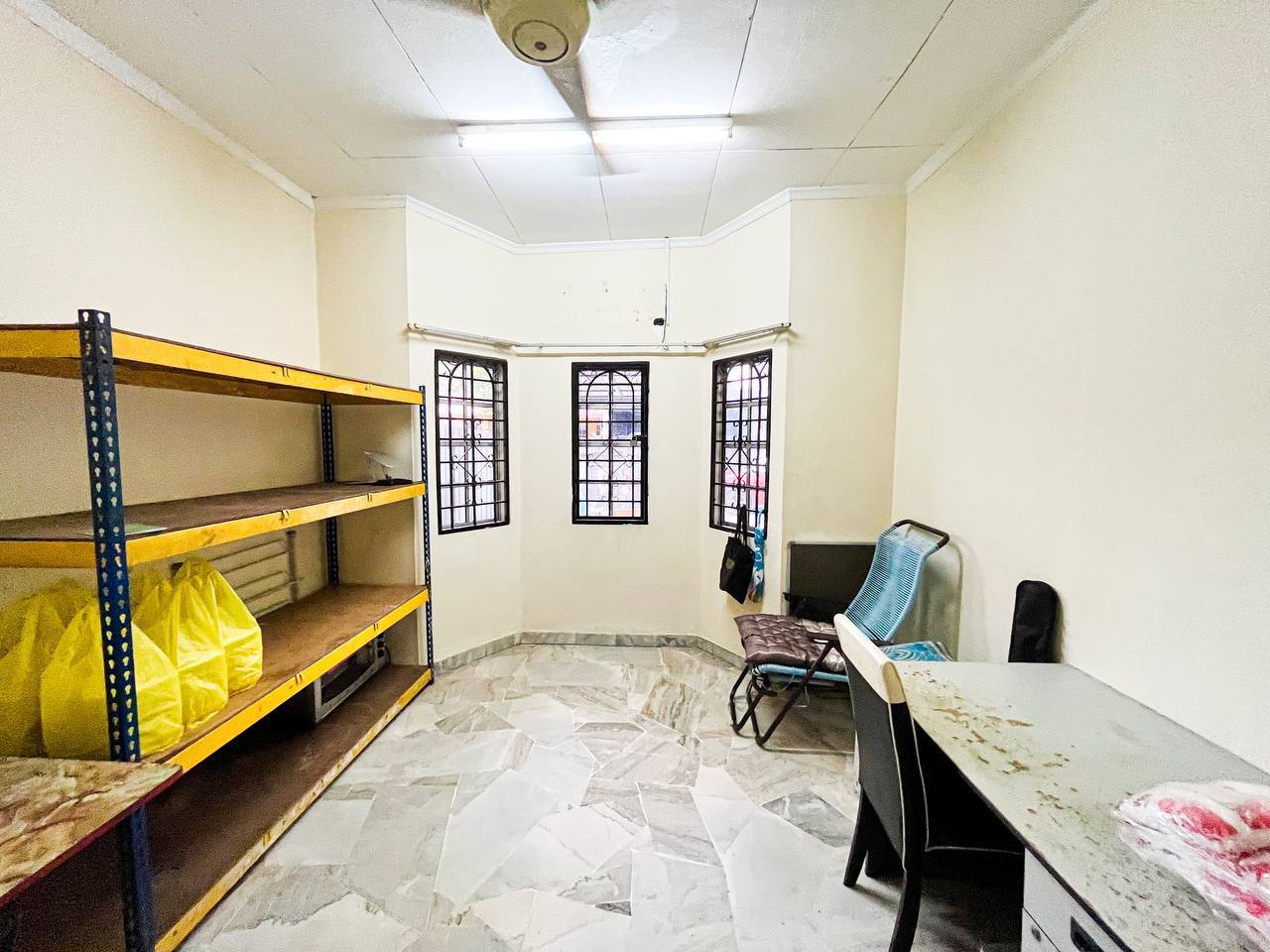 Single Storey Jln Suadamai Bandar Tun Hussein Onn - photo 8
