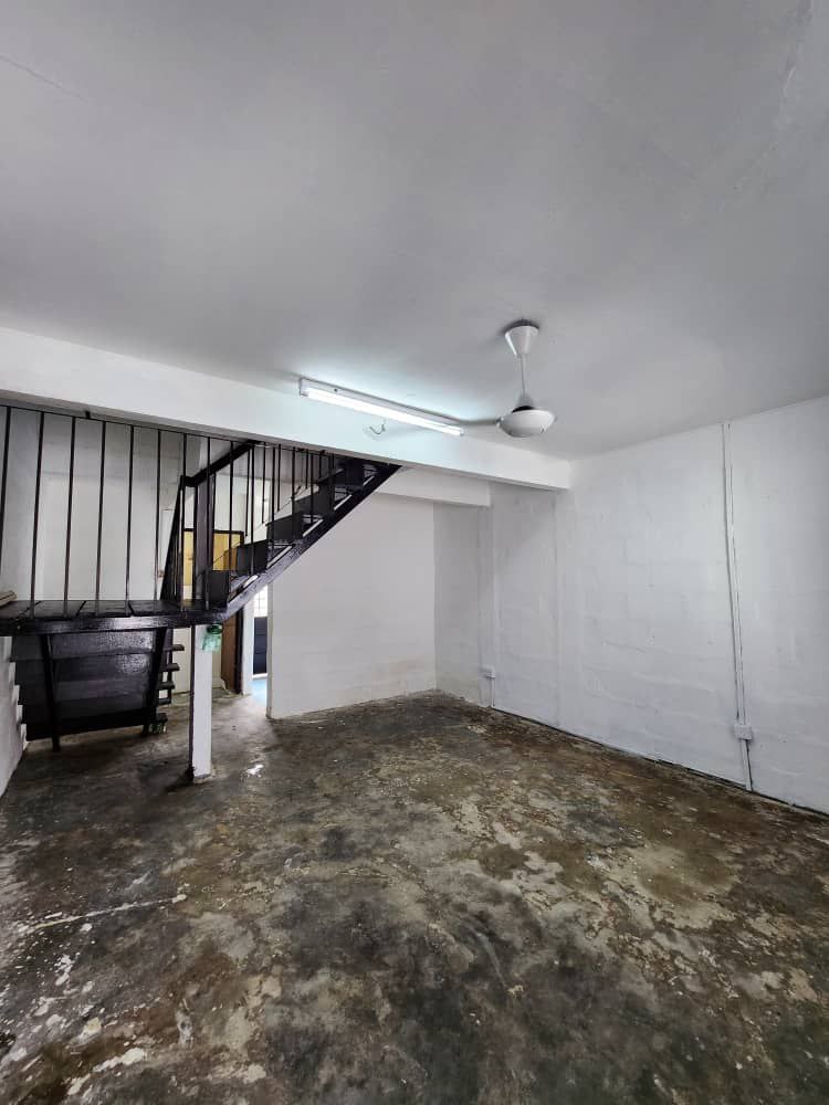 2 Storey Taman Cuepacs Cheras Selangor - photo 2