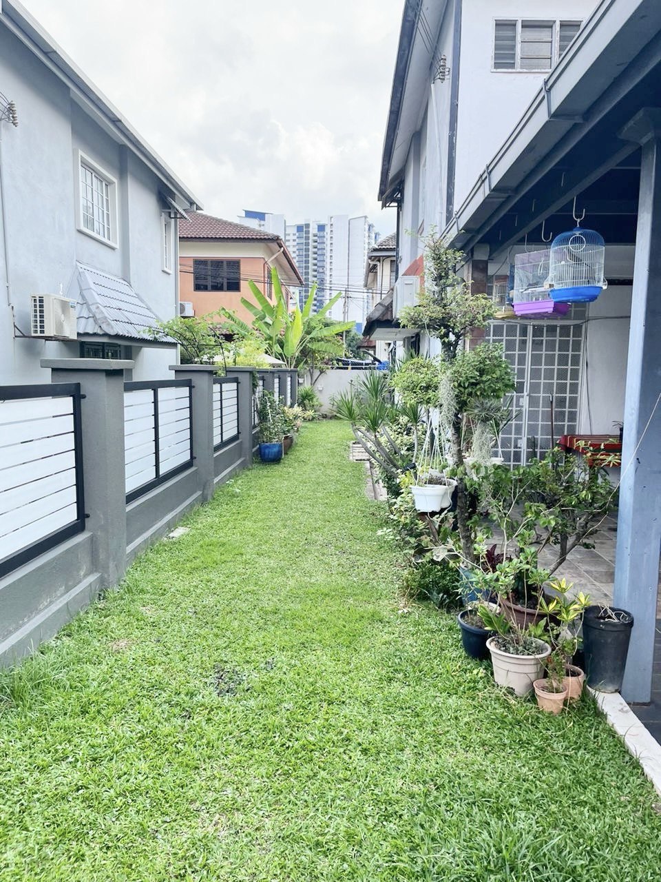 End Lot 2 Storey Terrace Setiawangsa KL - photo 2