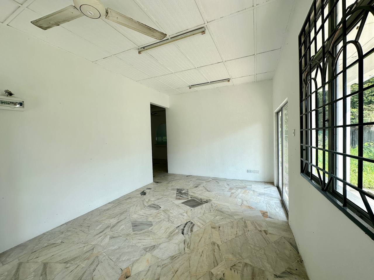 1 Storey Semi D Taman Desa Saujana Sg Merab - photo 5