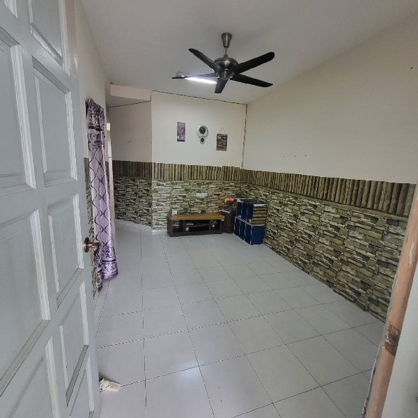 Single Storey Taman Warisan Bestari Dengkil KLIA - 4 Bed 2 Bath - photo 2