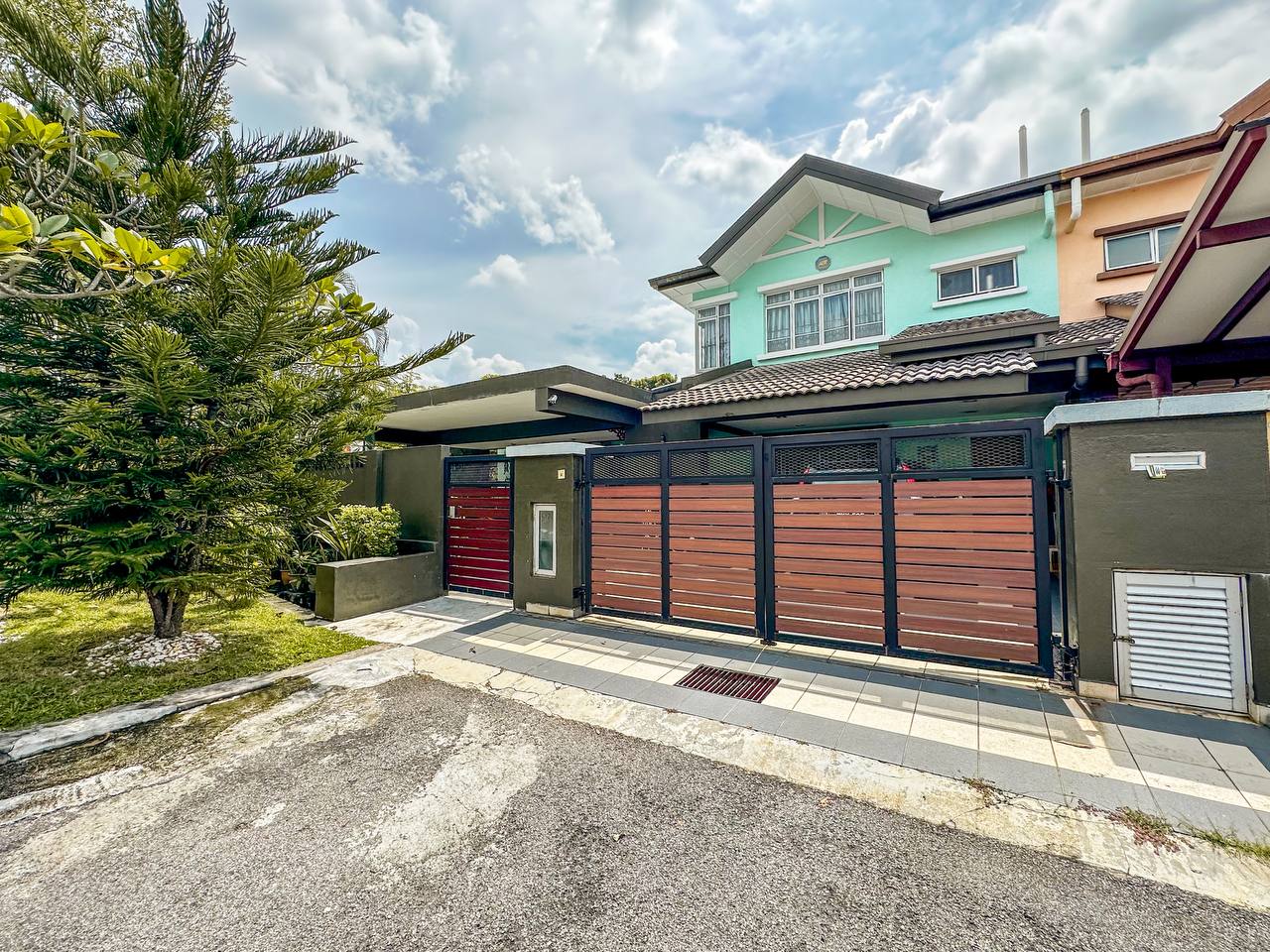 Coner Lot 2 Storey Semi D Bandar Seri Putra Kajang - photo 3