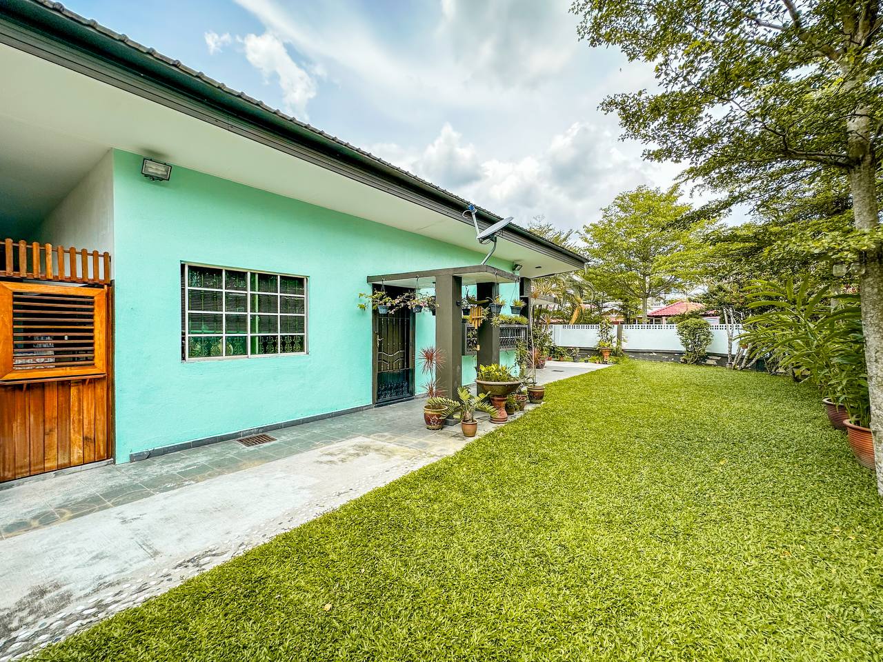 Coner Lot 2 Storey Semi D Bandar Seri Putra Kajang - photo 5
