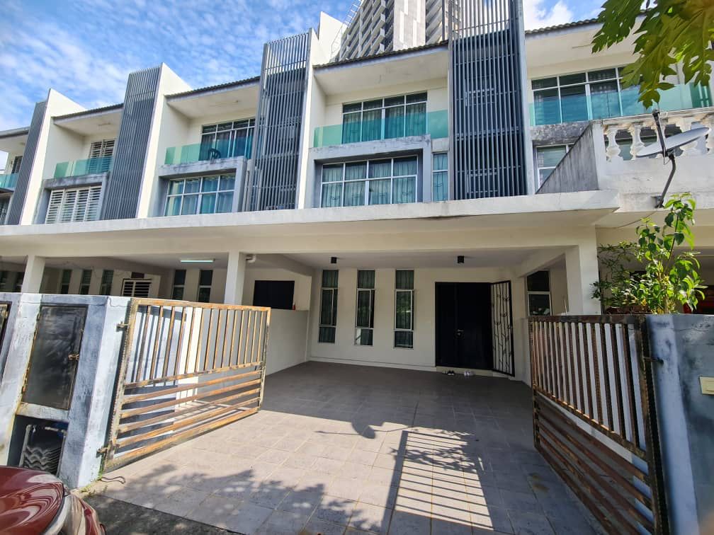 3 Storey House Bangi Avenue Seksyen 7 - photo 3