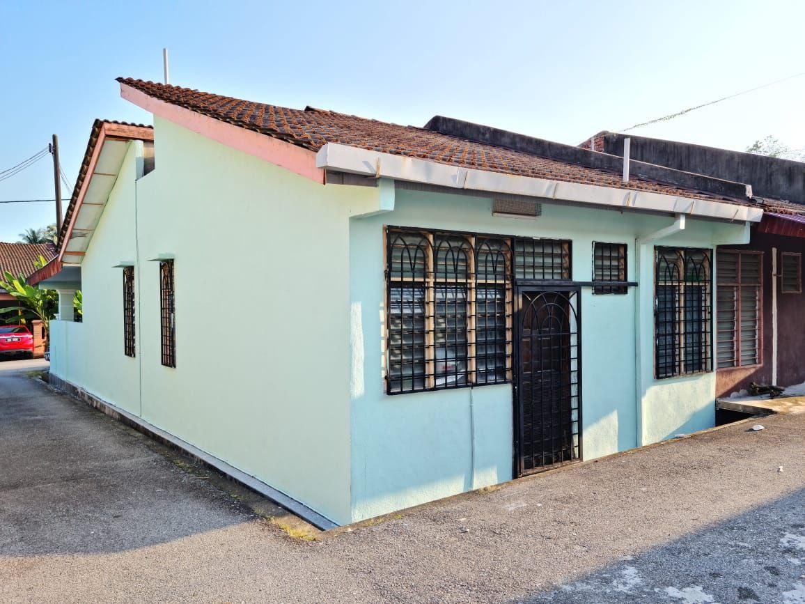 Single Storey Terrace Taman Seremban Jaya - photo 8
