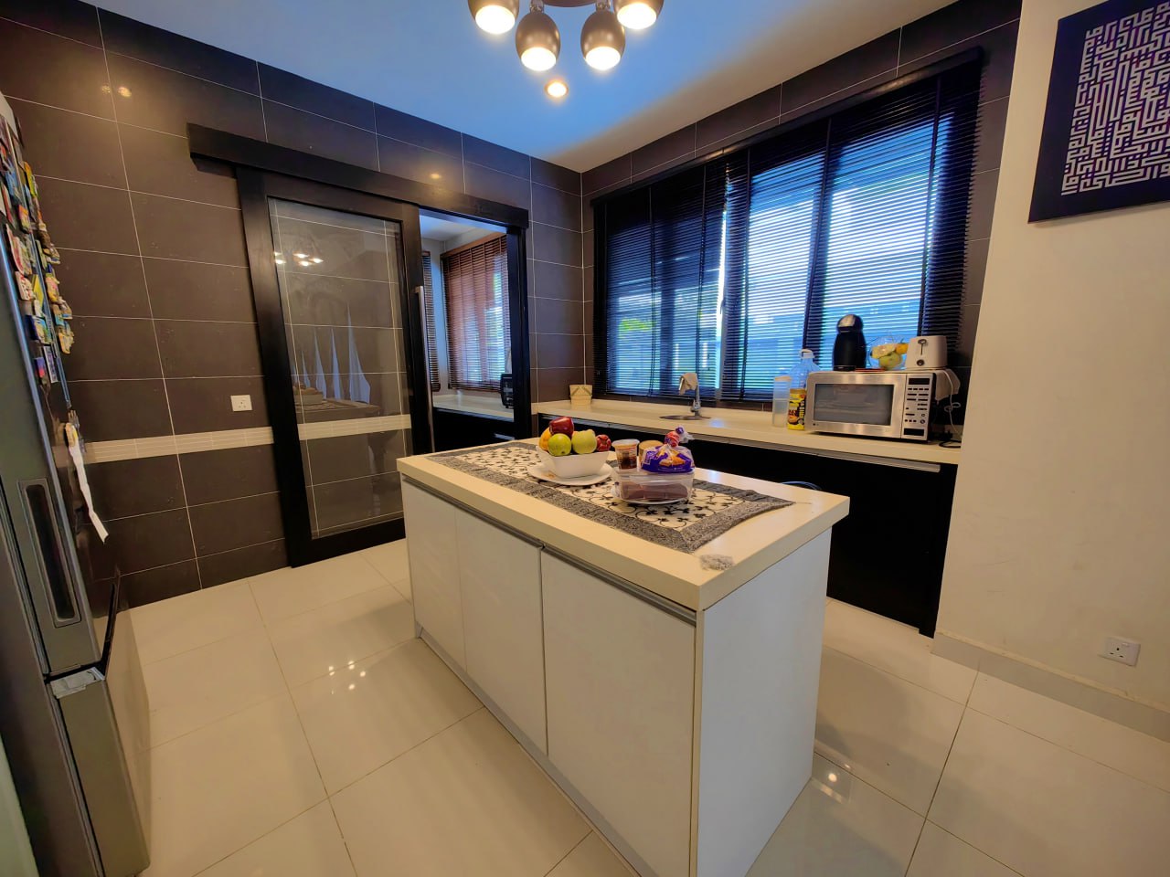 2 Storey Semi D Bangi Lakehill Villas Private Pool - photo 4