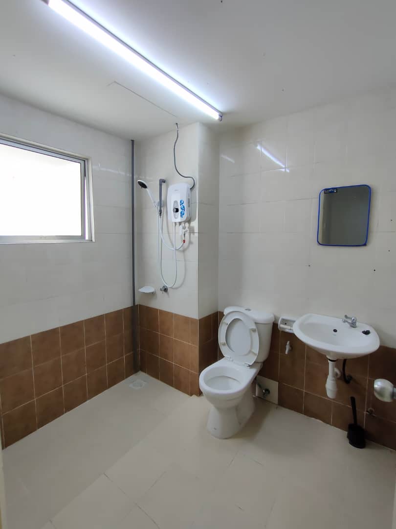 Prima U1, Shah Alam , near tesco and jusco, 3 room - photo 3