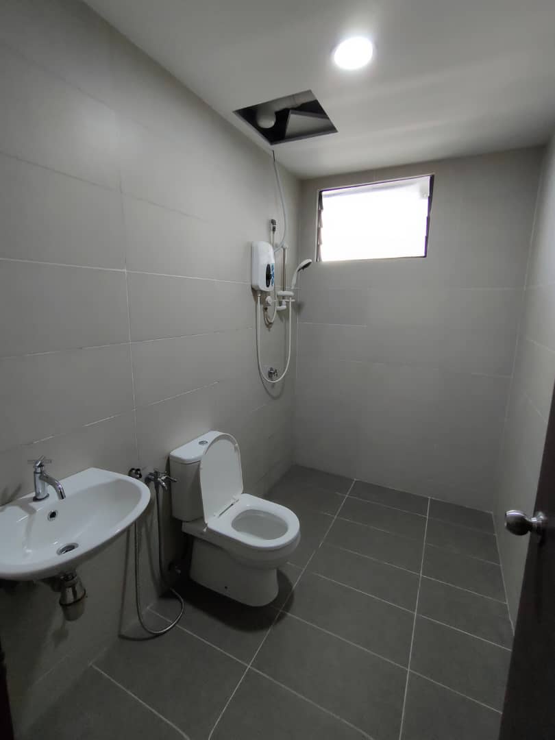 Ken Rimba Condo, Medium Room, Shah Alam, Sek 16 - photo 3