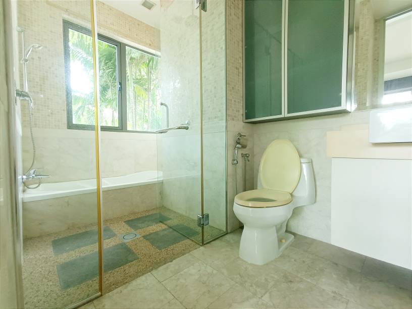 3 Storey Villa Serai Saujana Shah Alam