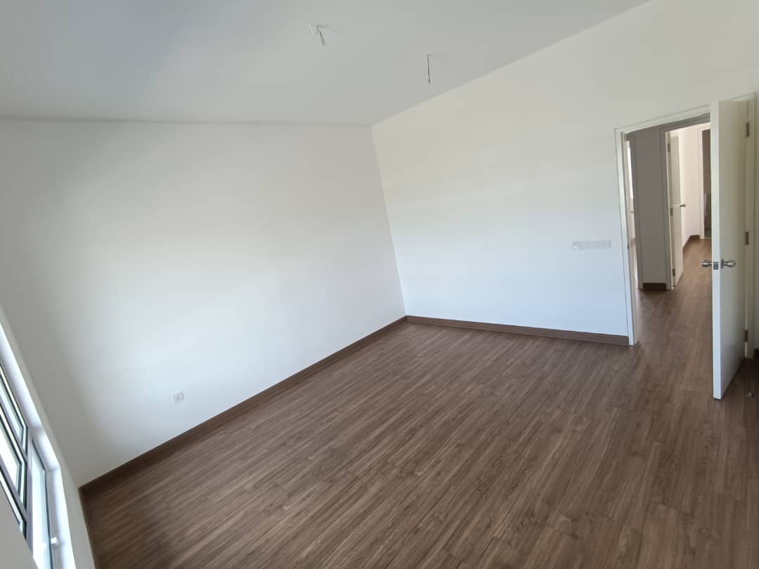 Alura, Bandar Bukit Raja 650k - photo 10