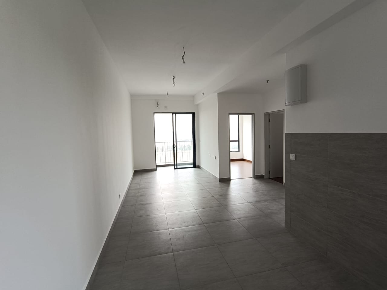 Sunsuria 3 Room Partly Furnished For Rent - photo 7
