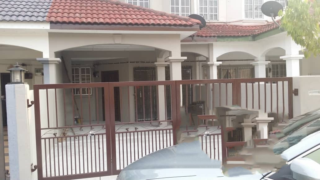 Bandar puteri double storey for sale full loan