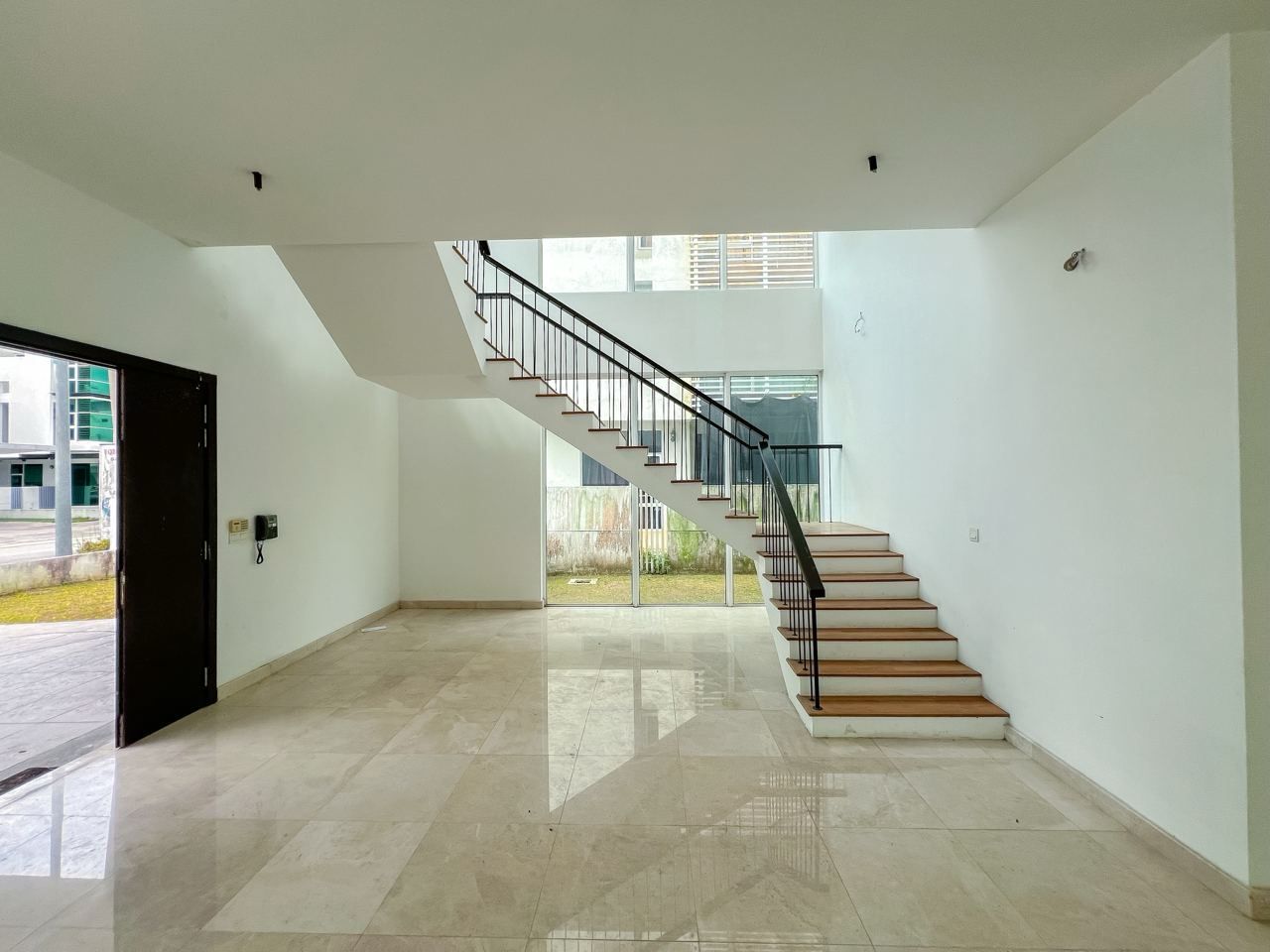 CORNER UNIT Bungalow Jacaranda Garden Residence Cy - photo 5