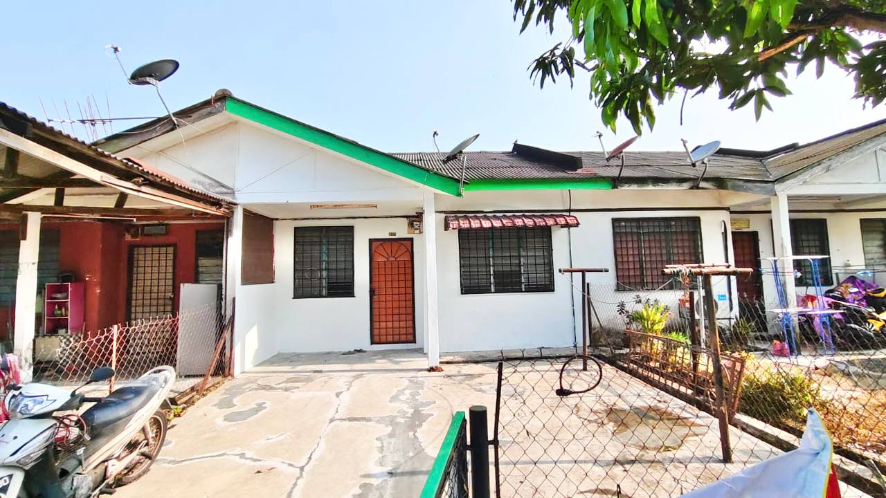 Refurbished 1 Storey Bk4 Bandar Kinrara Puchong - photo 2