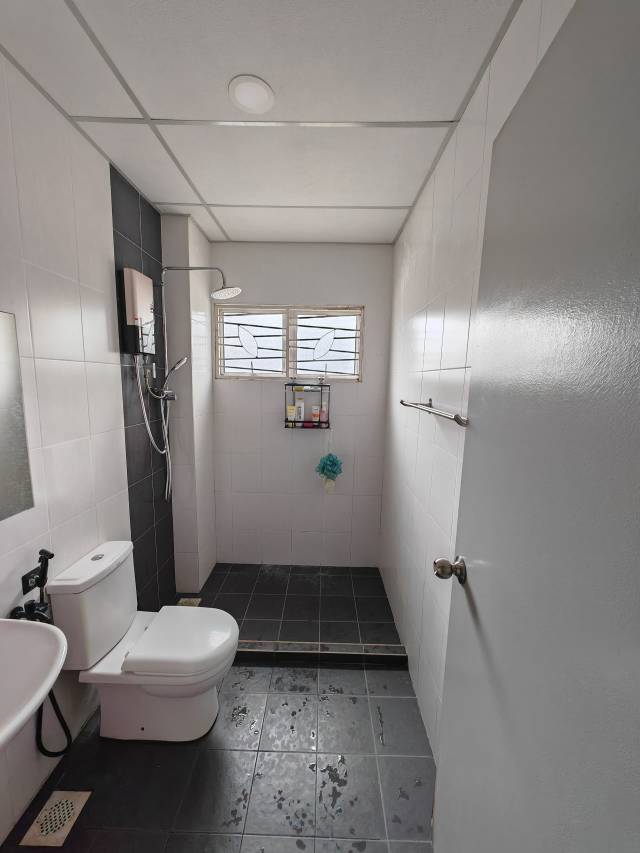 Renovated 3-Storey Taman Aman Permai Sungai Tangka - photo 9