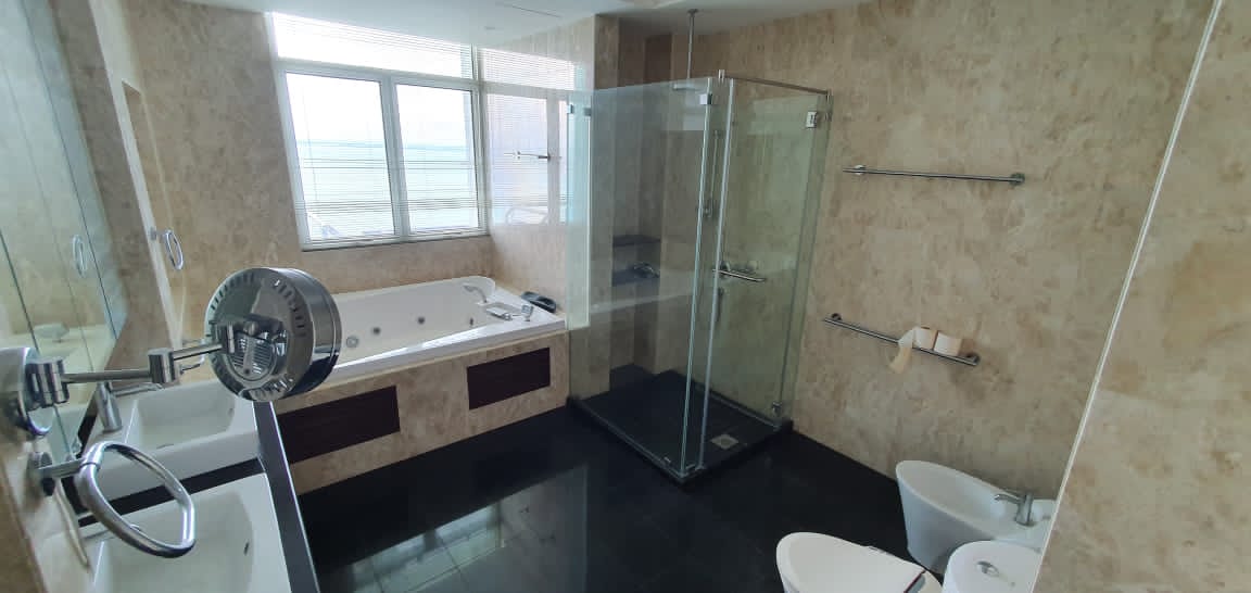 Mayfair Condominum Sea View above 20floor - photo 3