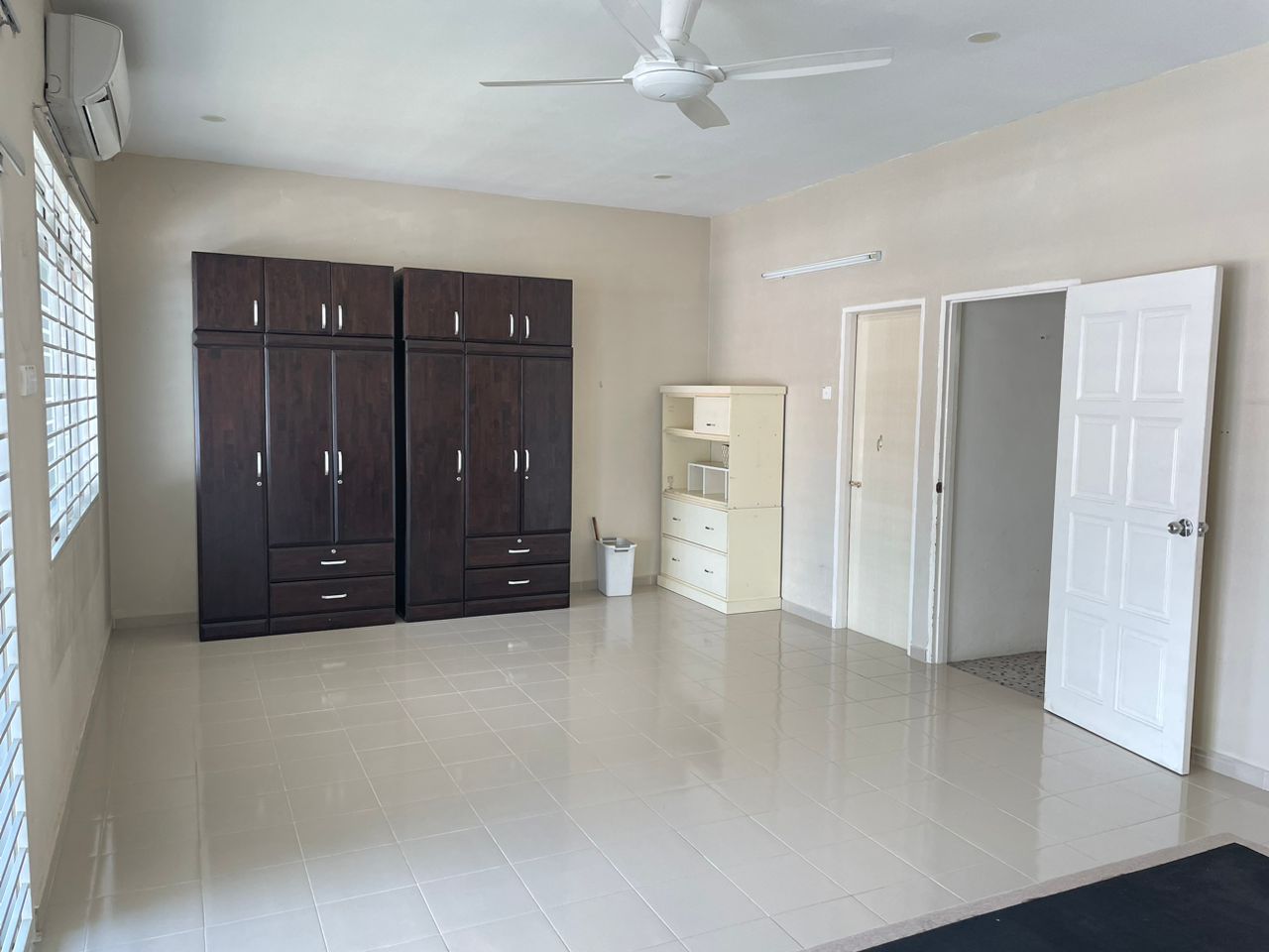 2 Storey Semi D Jalan Oldham Tanjung Bunga 4117sf - photo 2