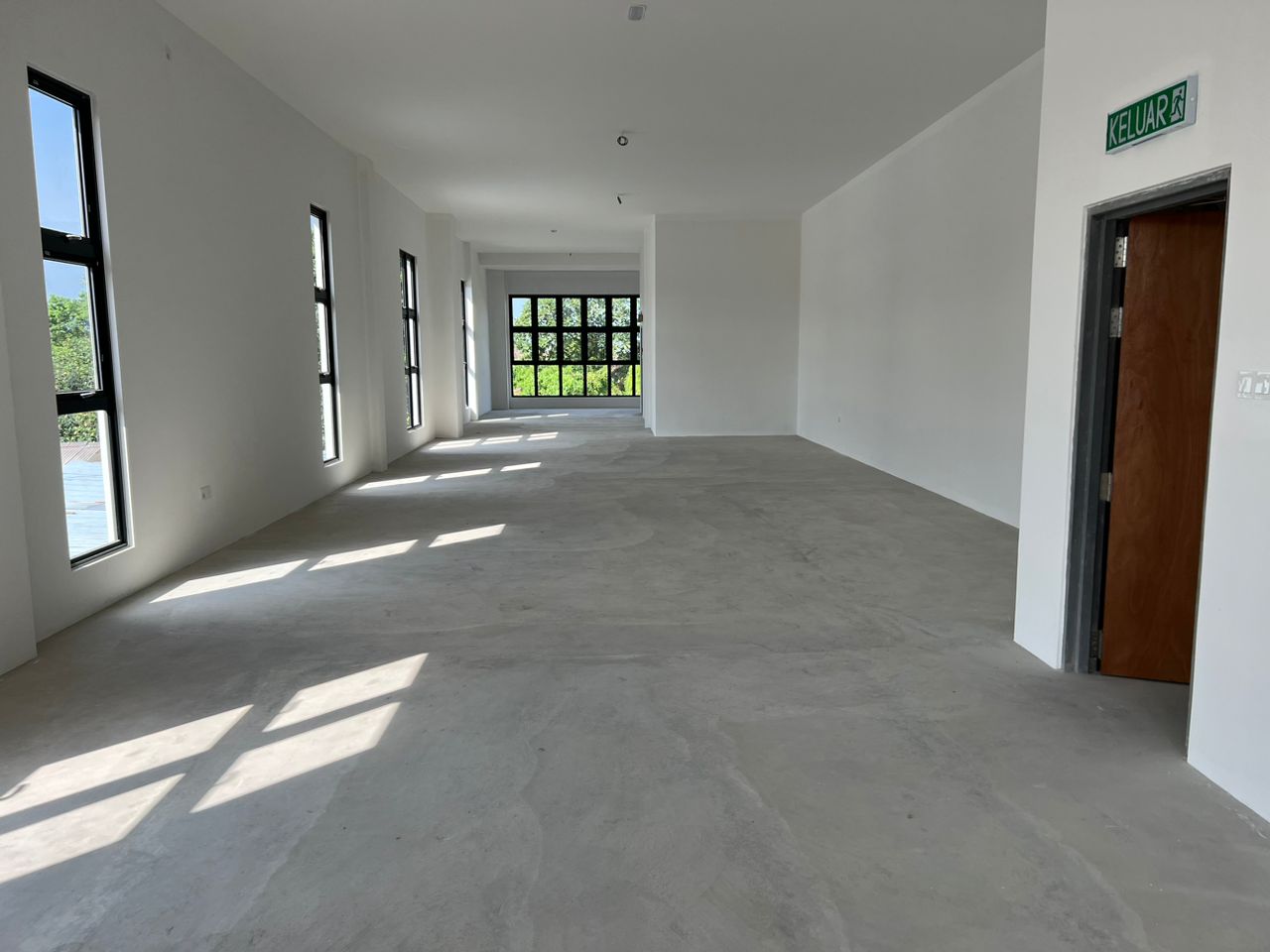 Diamond Valley Brand New 2 Storey Light Industry - photo 4