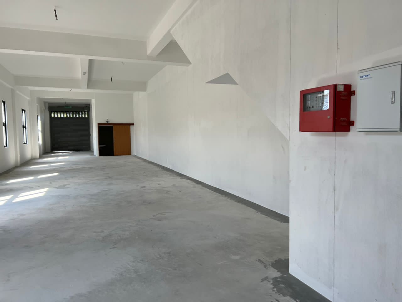 Diamond Valley Brand New 2 Storey Light Industry - photo 5
