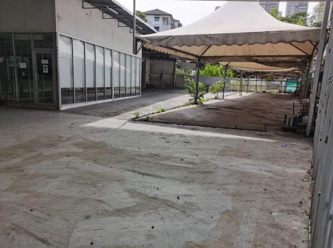 Warehouse Light Industry 12000sf Jelutong - photo 4