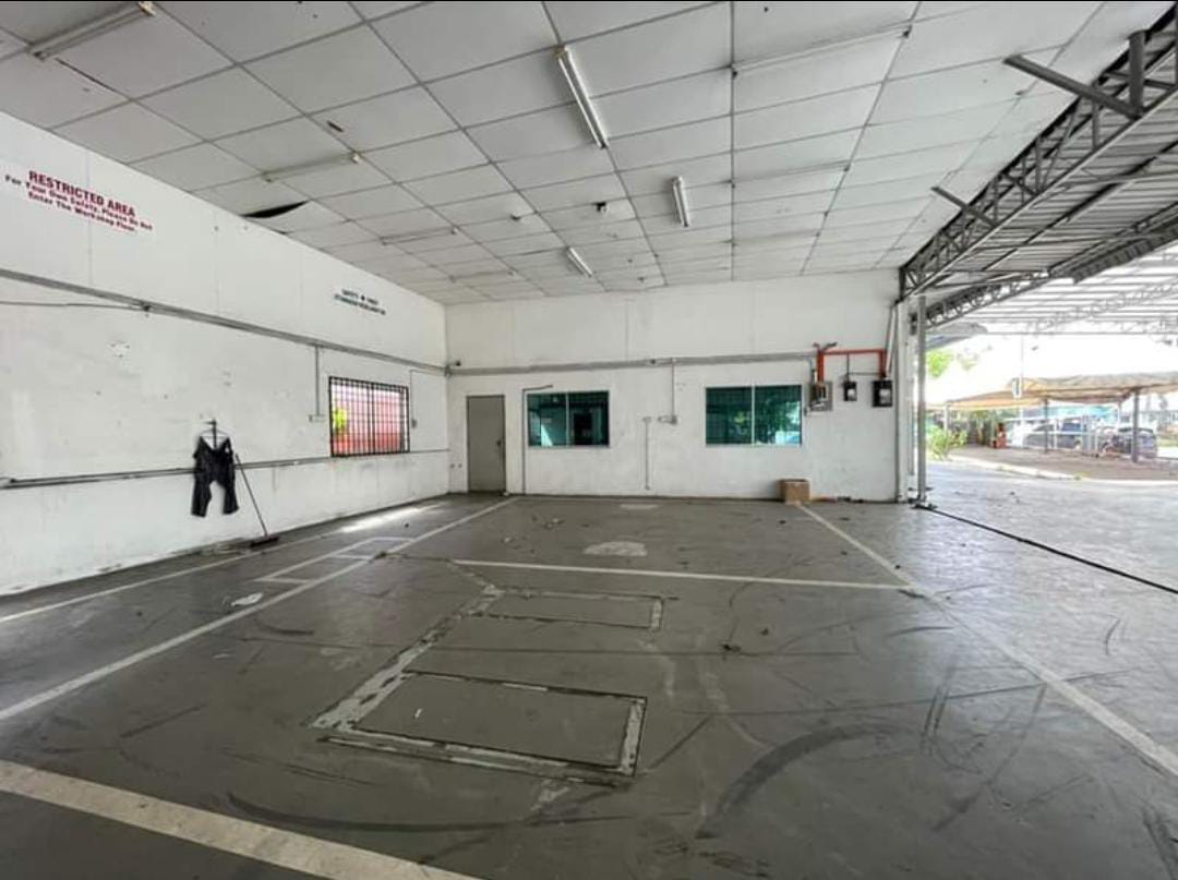 Warehouse Light Industry 12000sf Jelutong - photo 7