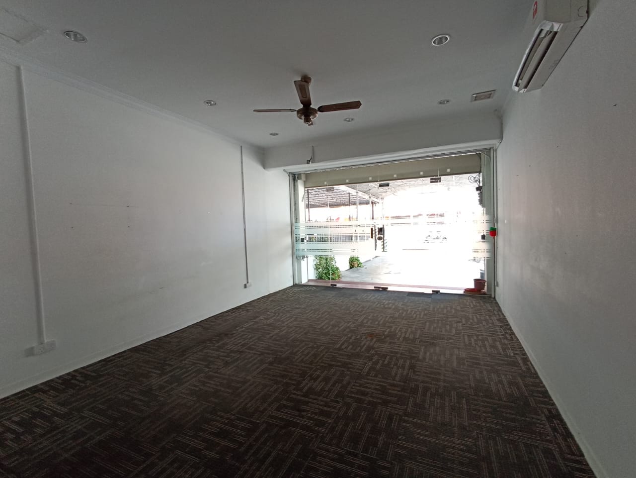 Jalan Burma 2 Storey Commercial Shop 4000sf - photo 9