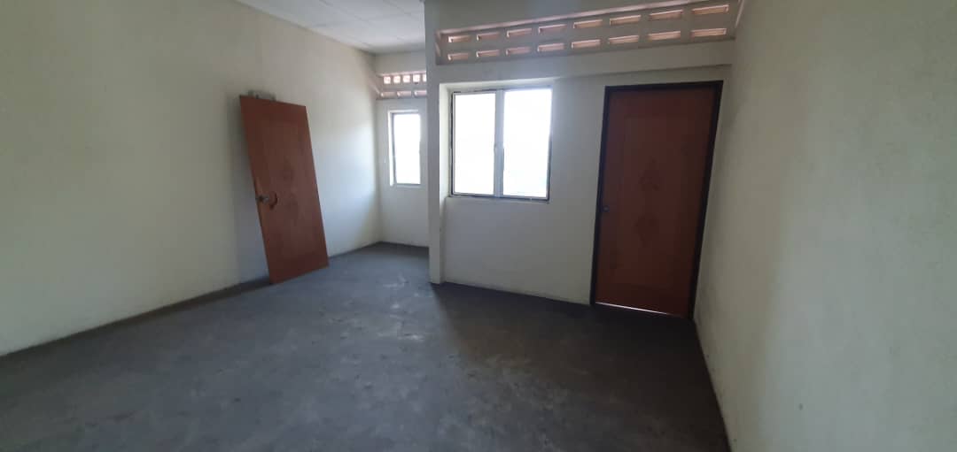 Jalan Ayer Itam 3 Sty Shophouse 4500sf Farlim - photo 8