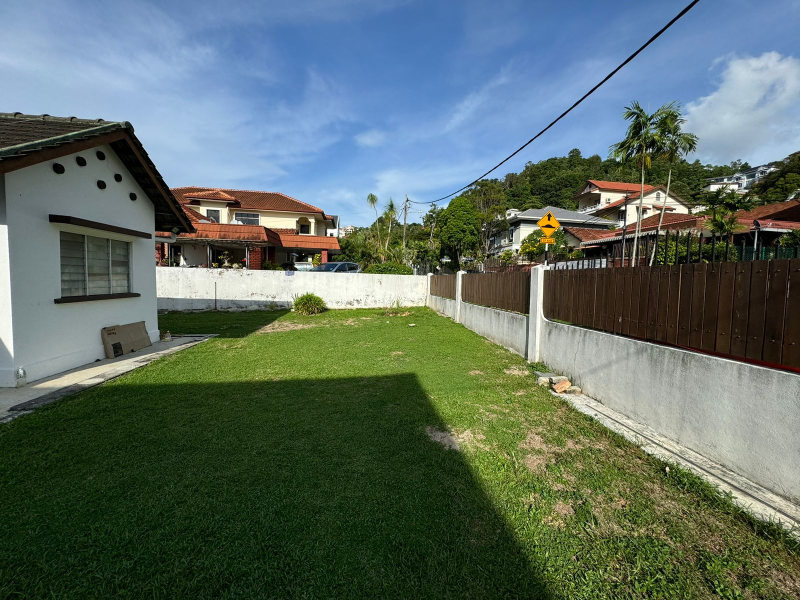 Tanjung Bunga 1 storey Bungalow 5700sf - photo 10