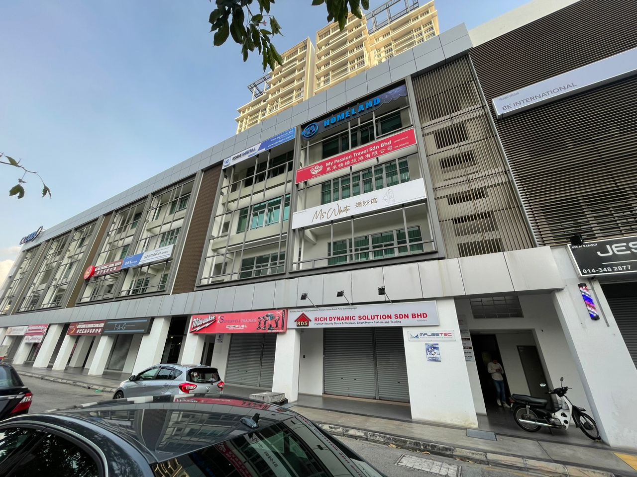 4 Sty Shop Georgetown Cloud 9 Jelutong - photo 9