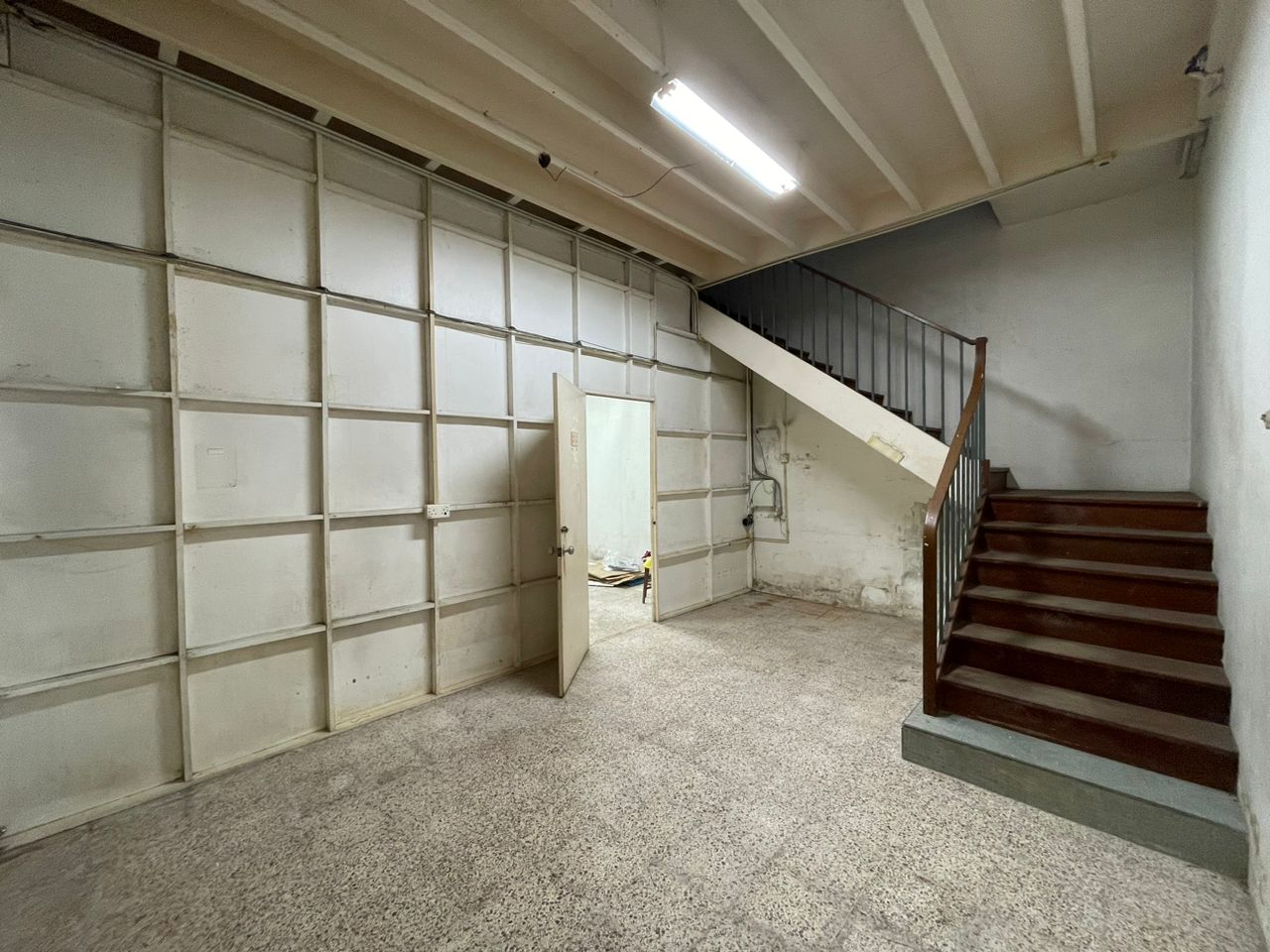 Jalan Irving Georgetown 2 Sty Shop 4000sf - photo 6