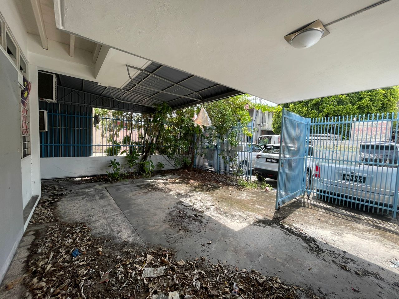 Jalan Irving Georgetown 2 Sty Shop 4000sf - photo 8