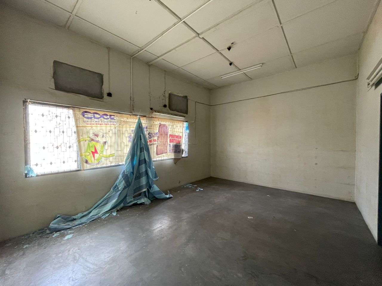Jalan Irving Georgetown 2 Sty Shop 4000sf - photo 13