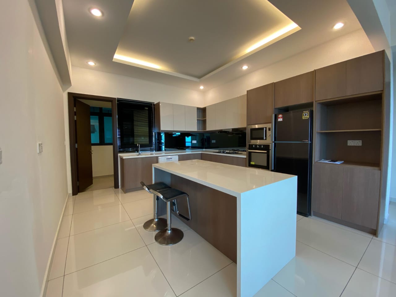 Alila 2 Luxury Condo Move in Condition High Floor - photo 5