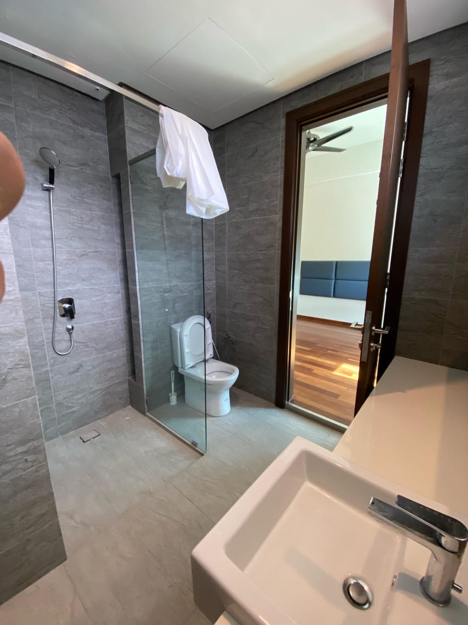 Alila 2 Luxury Condo Move in Condition High Floor - photo 8