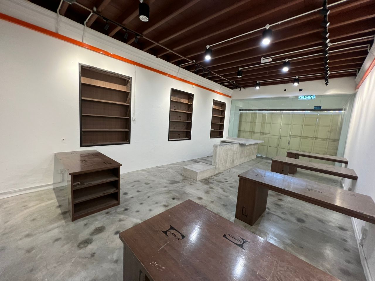 2 Sty Shop Jalan Siam Road Georgetown 3600sf - photo 4