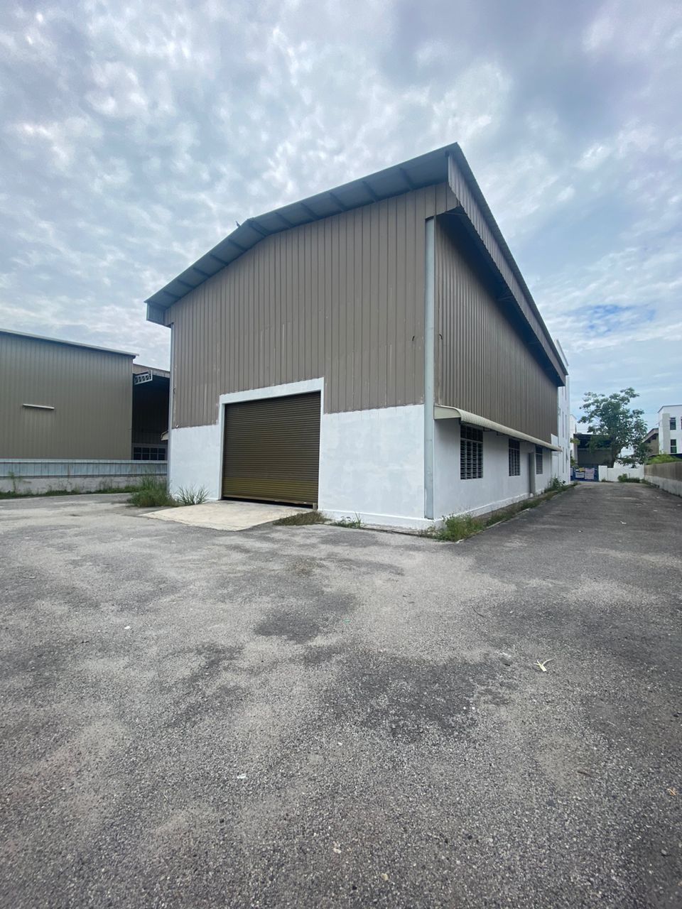 Iks Simpang Ampat Factory Warehouse 16000sf - photo 8