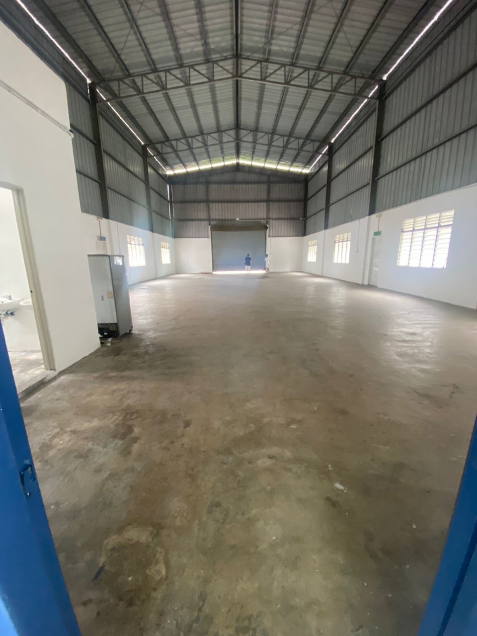 Iks Simpang Ampat Factory Warehouse 16000sf - photo 12