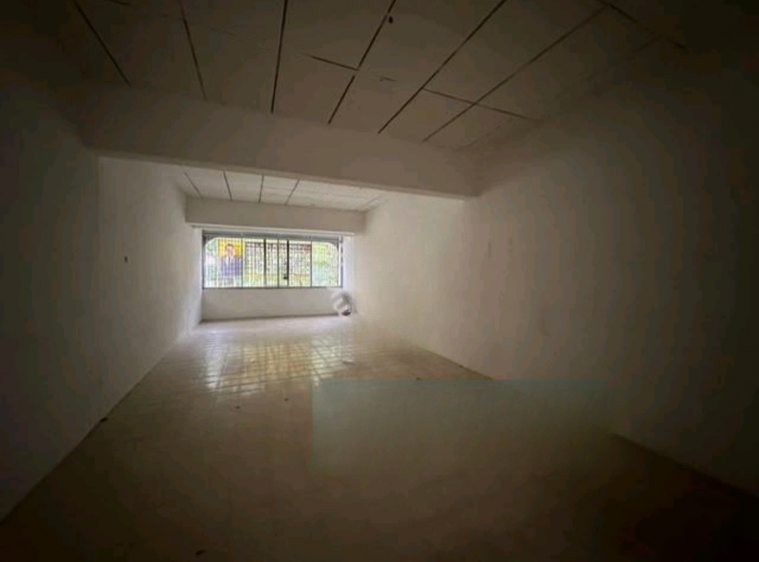 Light Industry Factory Warehouse Commercial 6000sf - photo 5