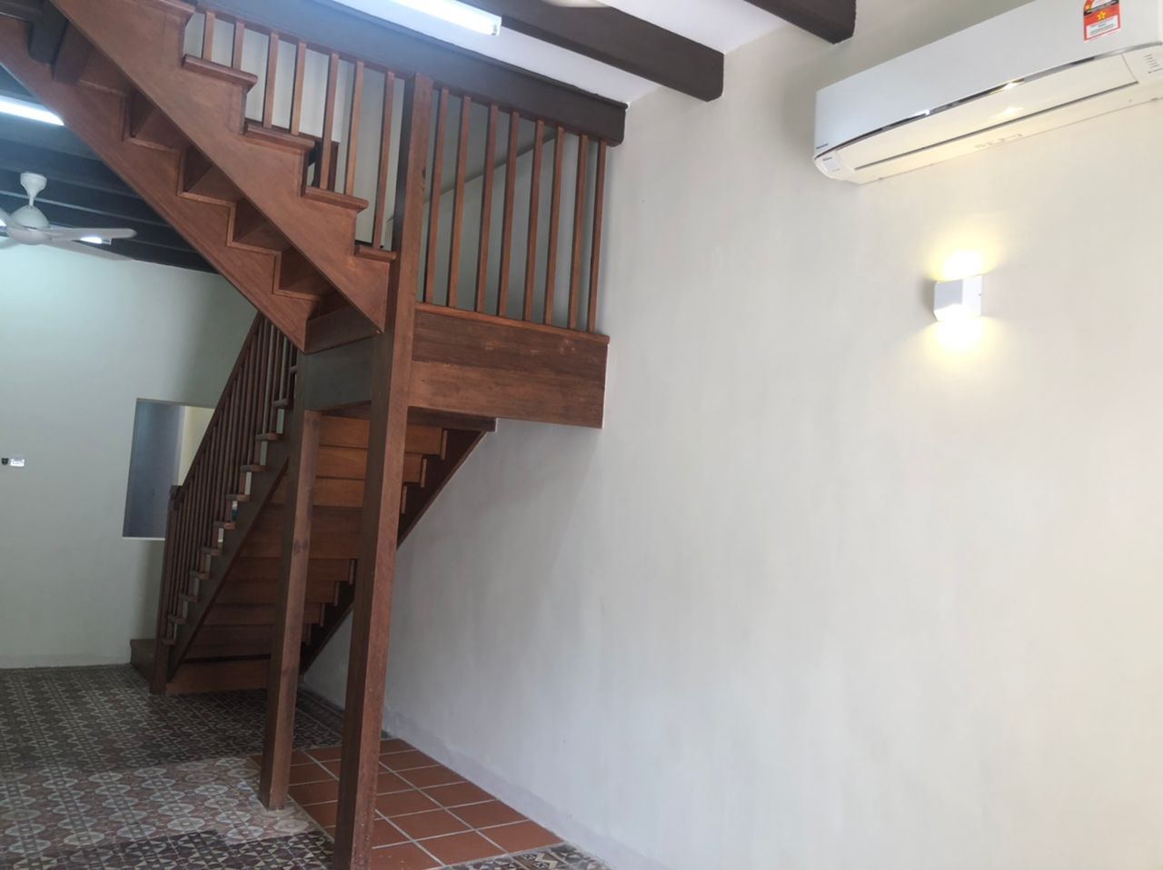 Georgetown Jalan Seang Tek 2 Storey Shop 4000sf - photo 9
