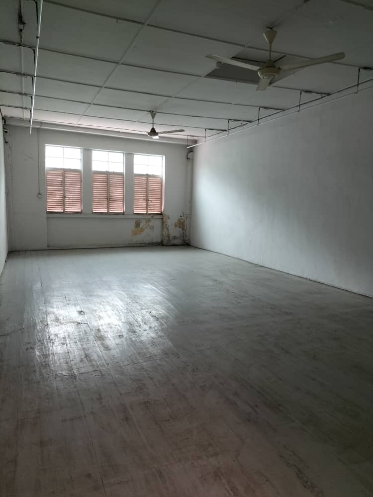 Lebuh Campbell Street 2 Storey Shop House 2500sf - photo 6