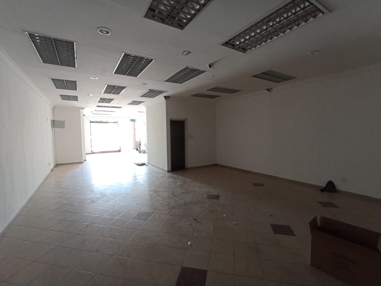 Prima Tanjung Ground Floor Shop Facing Main Road - photo 9