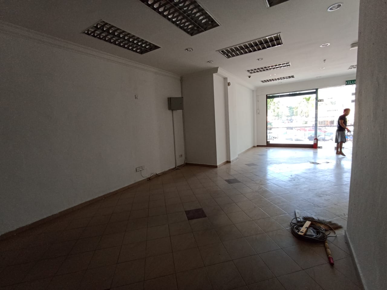 Prima Tanjung Ground Floor Shop Facing Main Road - photo 11