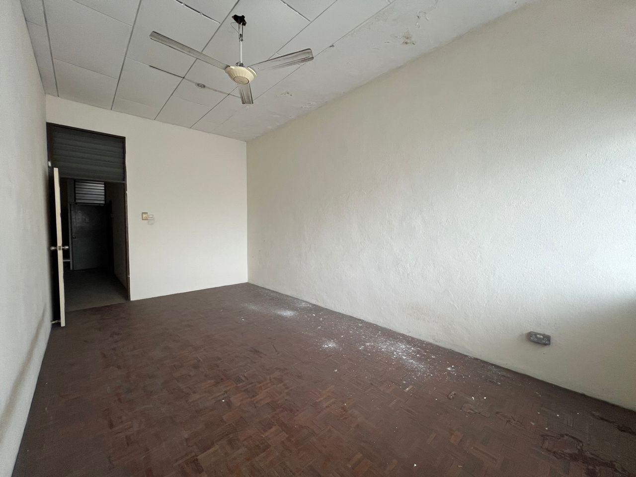 Jalan Rangoon Road 4 Storey Building 7400sf - photo 4