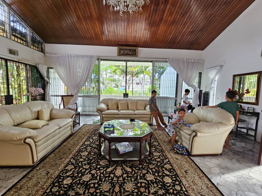 Jalan Tunku Abdul Rahamn Pulau Tikus Bungalow - photo 2