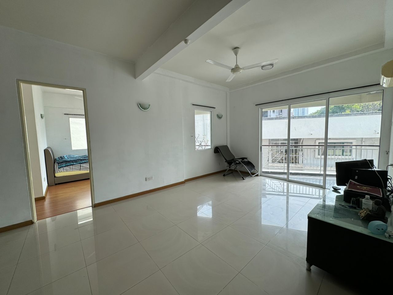 Tanjung Beach Condominium 3160sf, Beachfront - photo 4